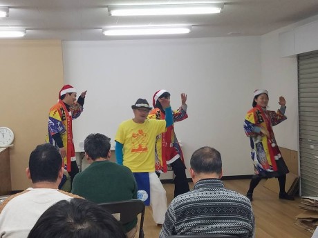 行事  クリスマス会ダンス (1)